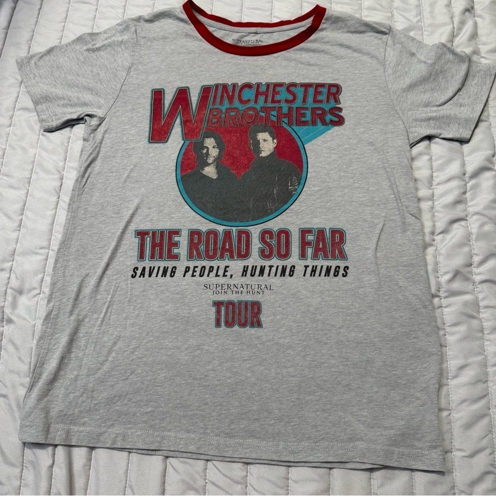 Supernatural Winchester brothers T shirt XL